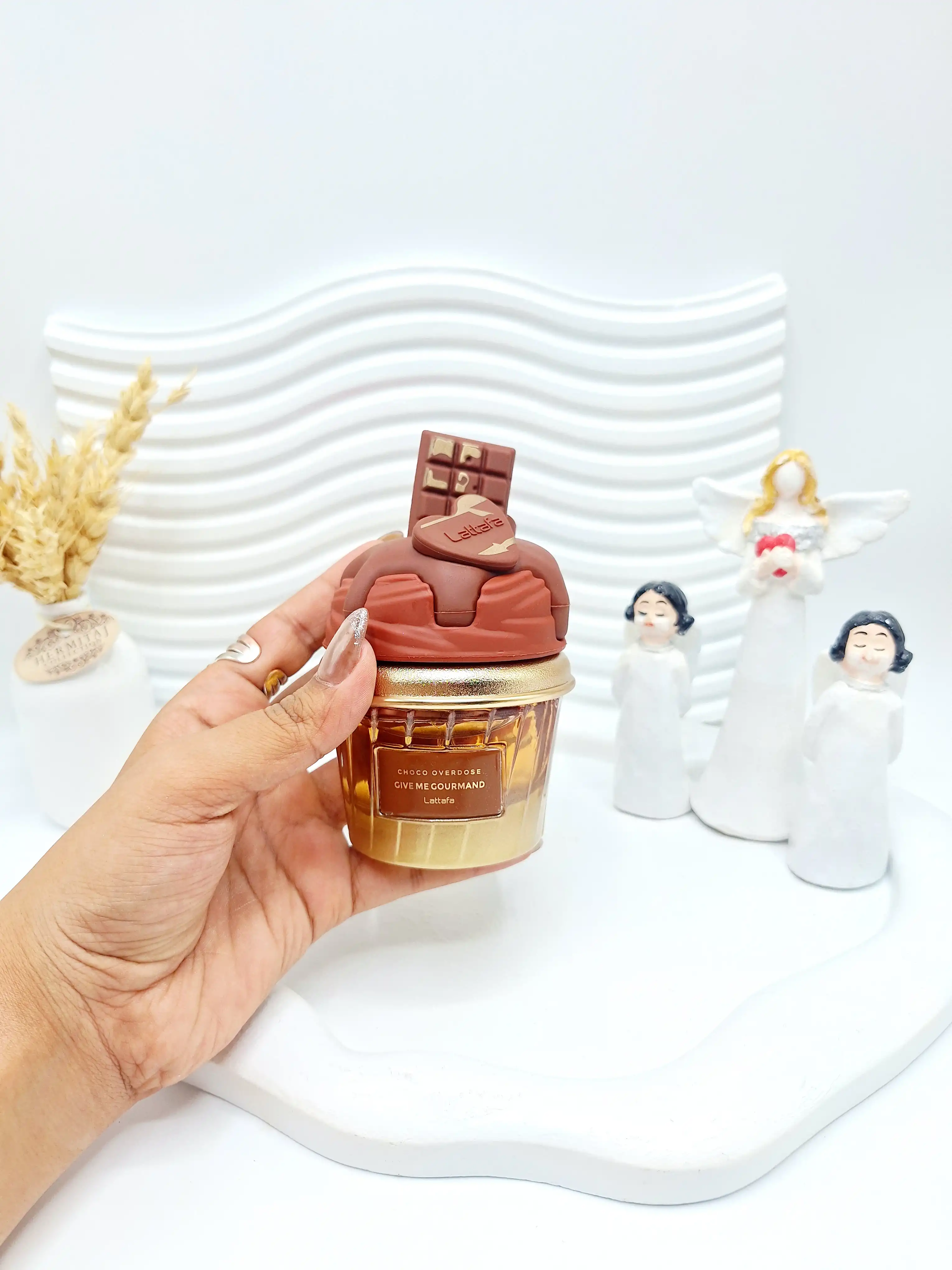 ادکلن طرح کاپ کیک لطافه خوشبو